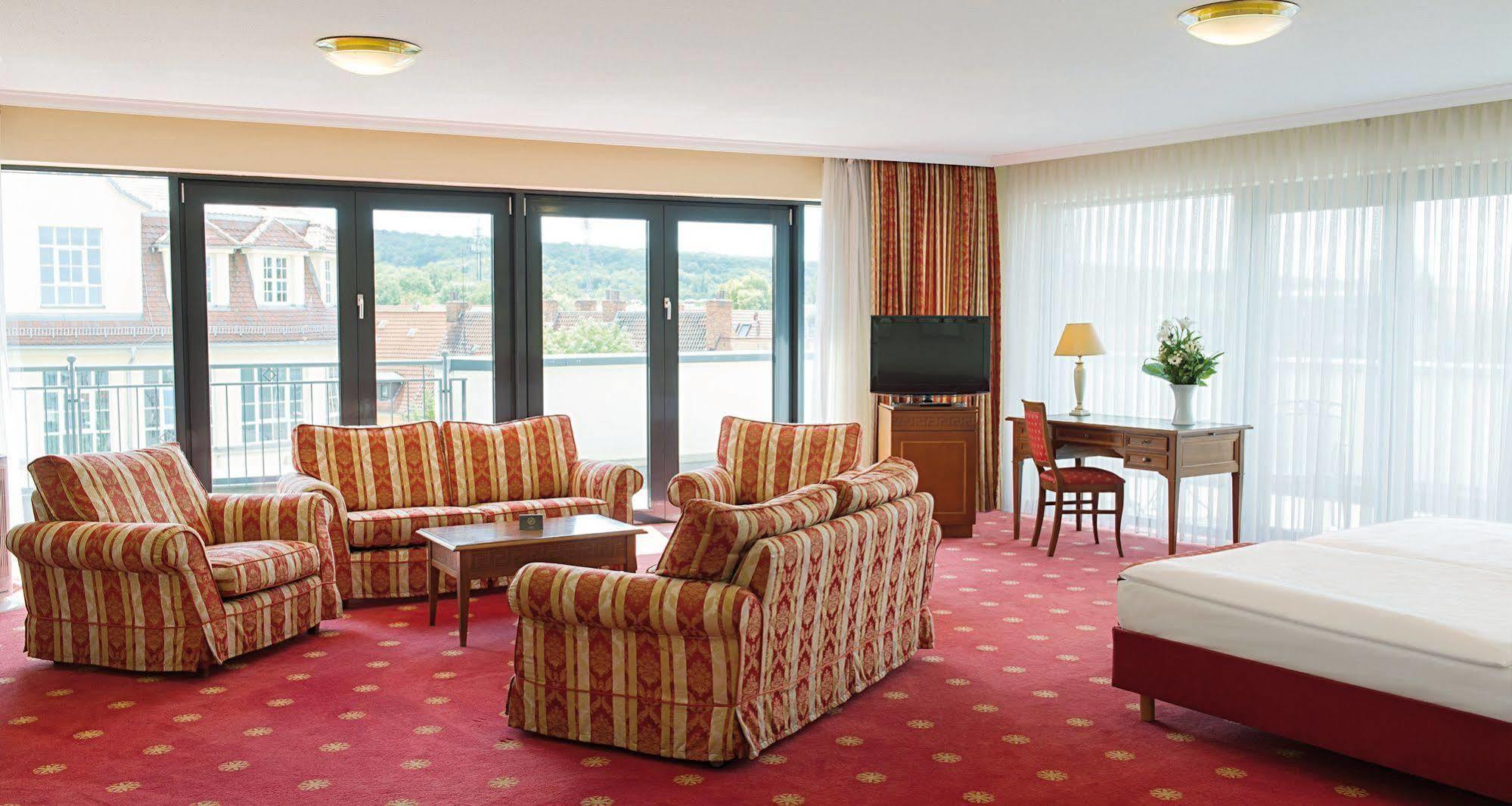 Victor'S Residenz-Hotel ארפורט מראה חיצוני תמונה