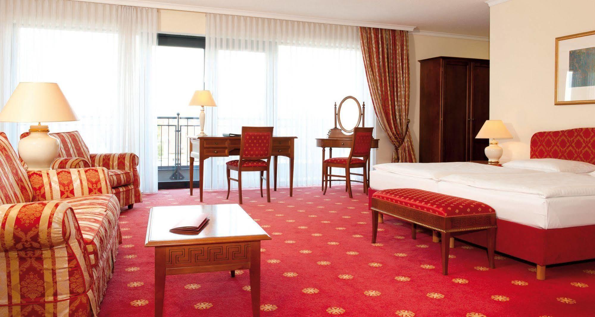 Victor'S Residenz-Hotel ארפורט מראה חיצוני תמונה